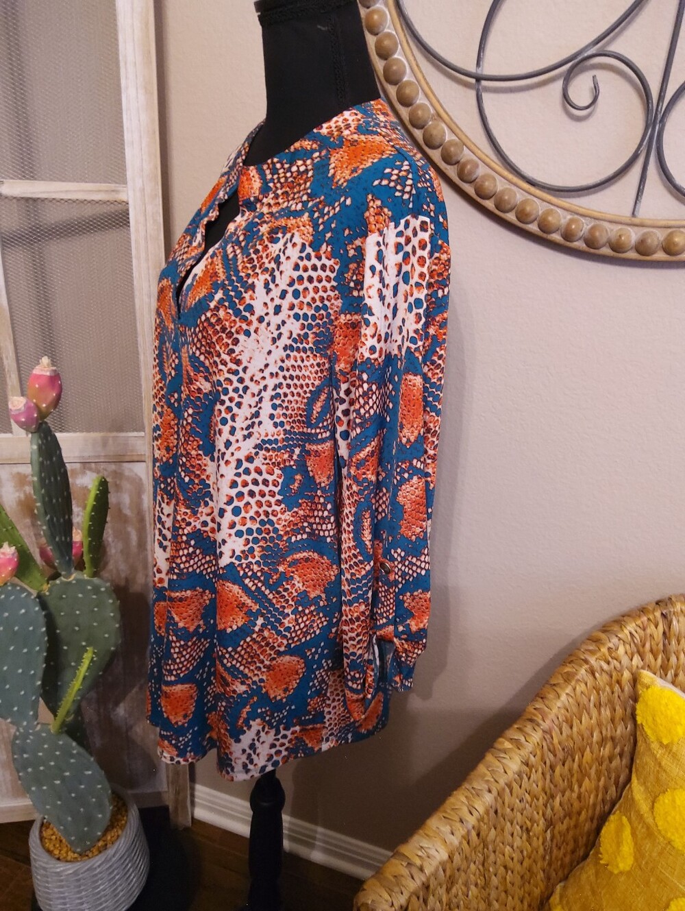 Dear Scarlett Teal and Orange Abstract Print Tunic - Picture 10 of 12